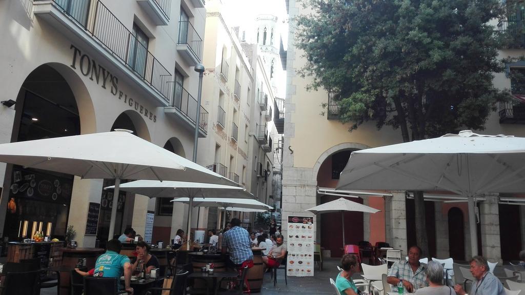 Ferienwohnung Center Plaza Figueres Figueres  Exterior foto