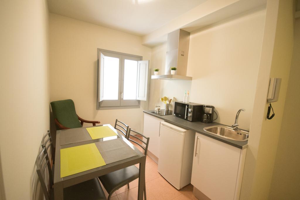 Ferienwohnung Center Plaza Figueres Figueres  Exterior foto