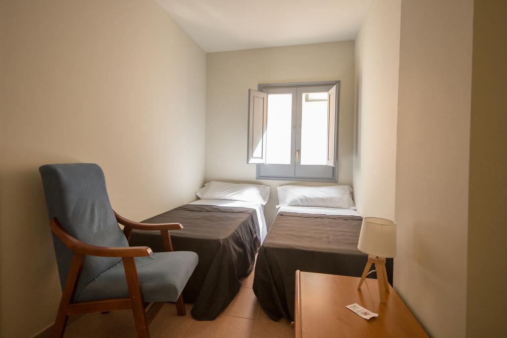 Ferienwohnung Center Plaza Figueres Figueres  Exterior foto